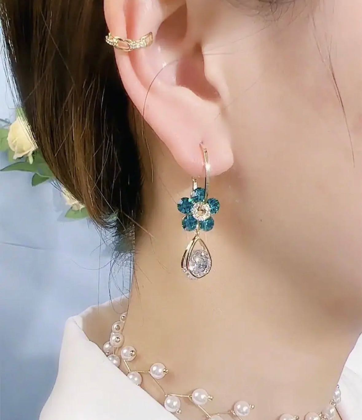 Fashion Trendy Crystal Flower Earrings