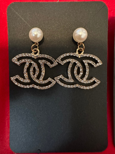 Luxury Fashion Earrings - CC earrings